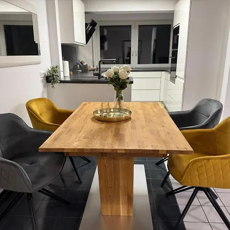 Stylish - Garden - Great Transport Links And Parking *