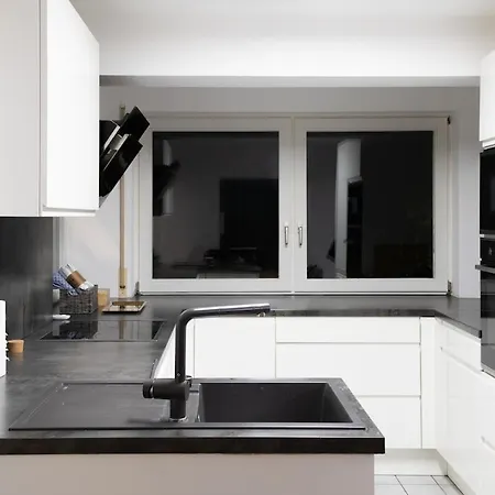 Stylish - Garden - Great Transport Links And Parking * Stuttgart