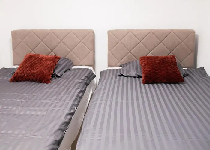 Appartement Stylish - Garden - Great Transport Links And Parking *