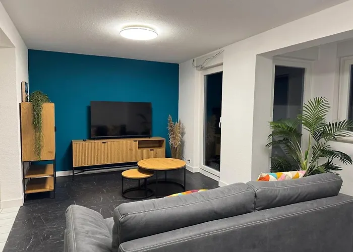 Stylish - Garden - Great Transport Links And Parking