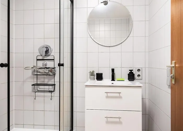 Daire Stylish - Garden - Great Transport Links And Parking Stuttgart